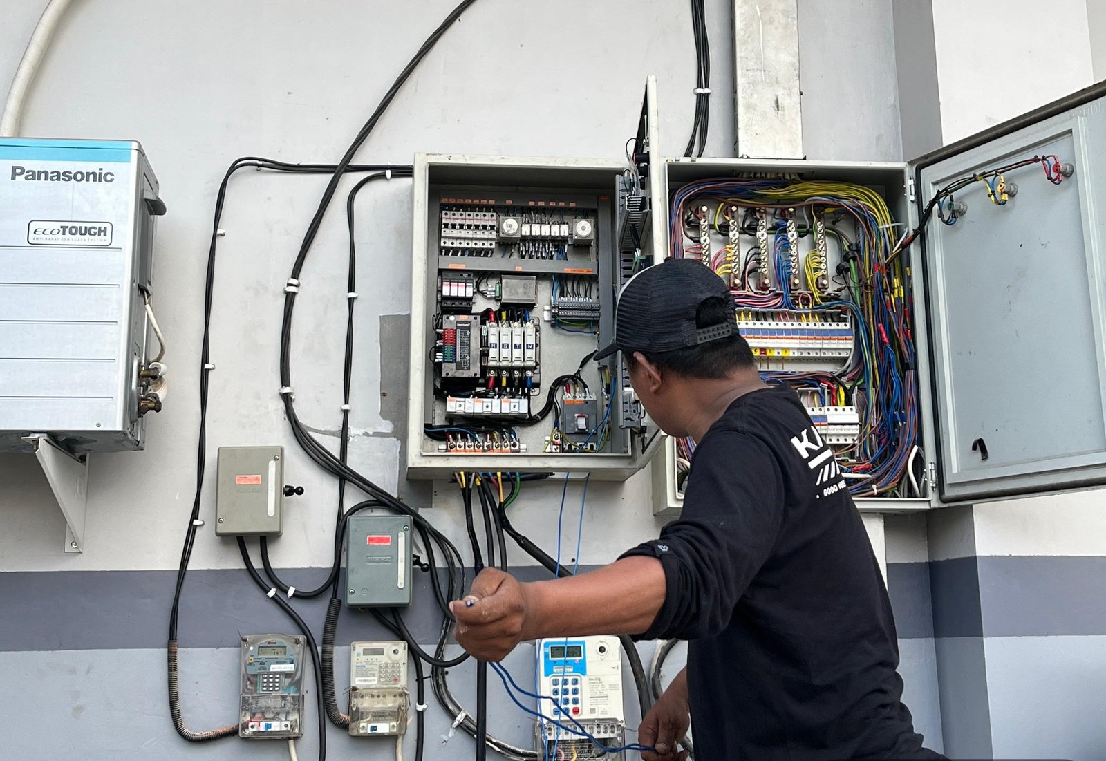 Instalasi panel ATS AMF Genset Instalasi panel ATS AMF Genset